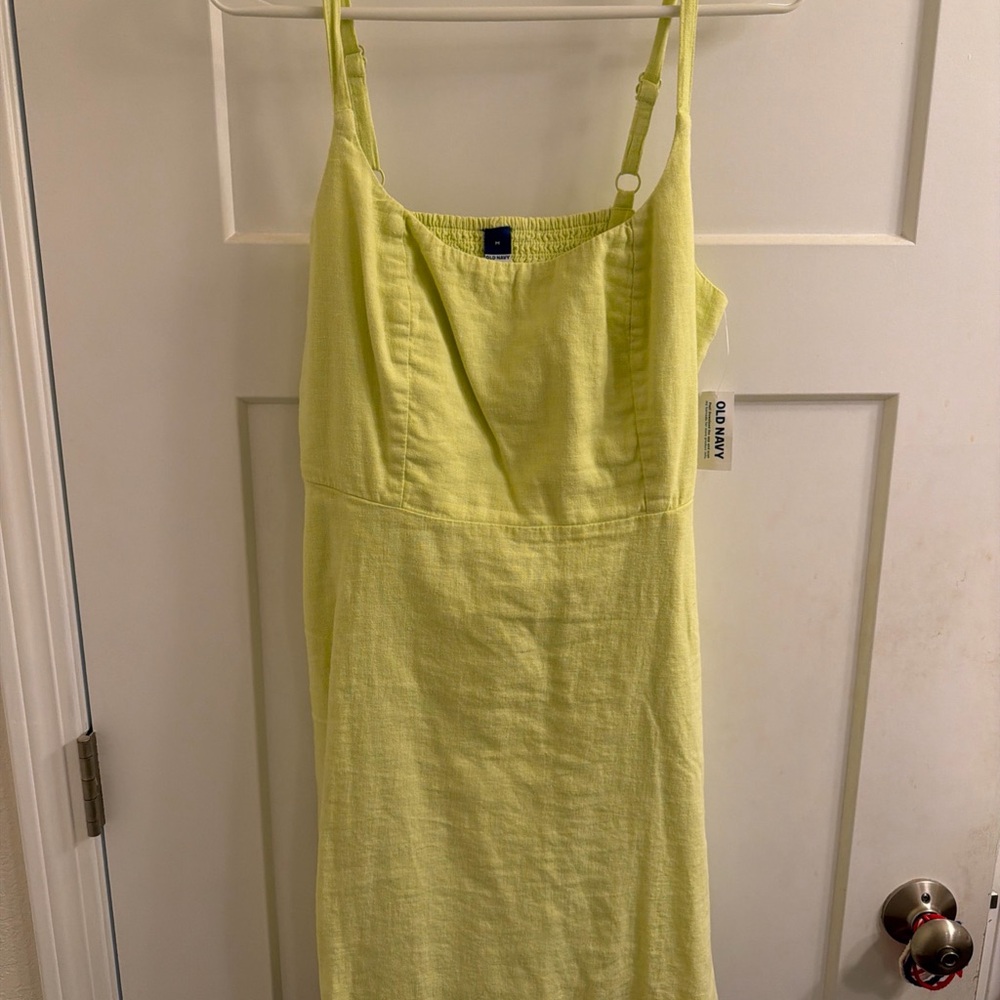 Old Navy Sundress- Lime color. NWT. Medium